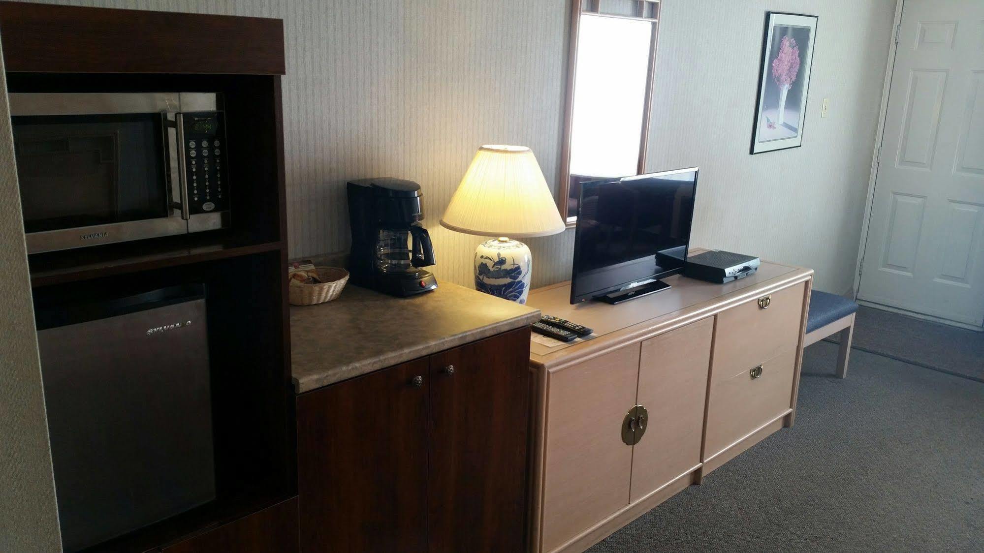 Hotel Motel Penn-Mass Trois-Rivières Екстериор снимка