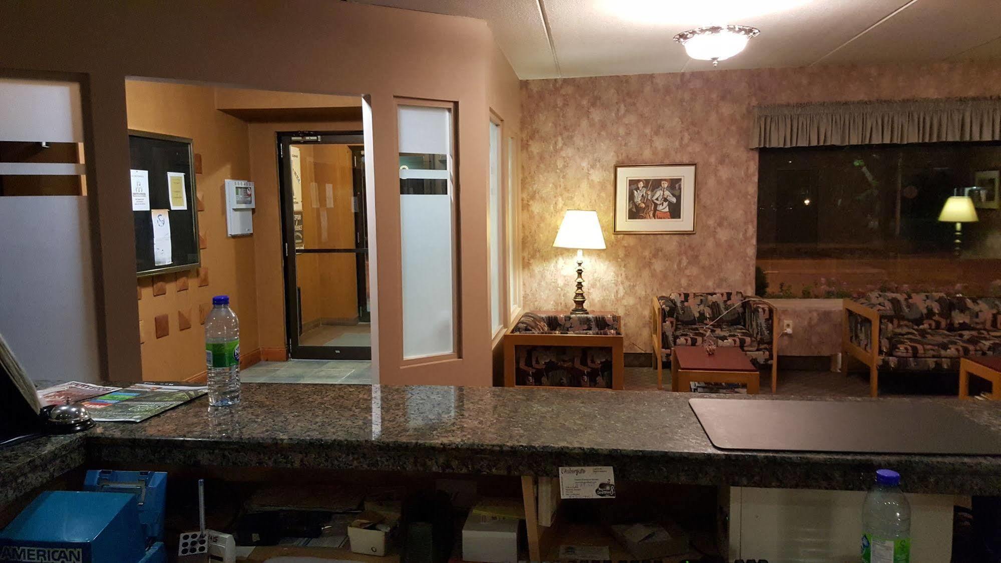 Hotel Motel Penn-Mass Trois-Rivières Екстериор снимка